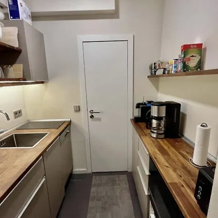 Im Nollendorfkiez, 2 Zimmer, Kueche, Bad, Apartmán Berlín