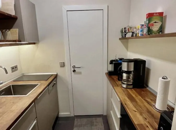 Im Nollendorfkiez, 2 Zimmer, Küche, Bad, Apartamento Berlín