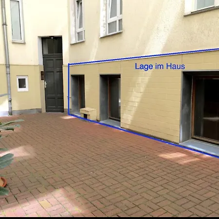 Im Nollendorfkiez, 2 Zimmer, Kueche, Bad, Apartman Berlin